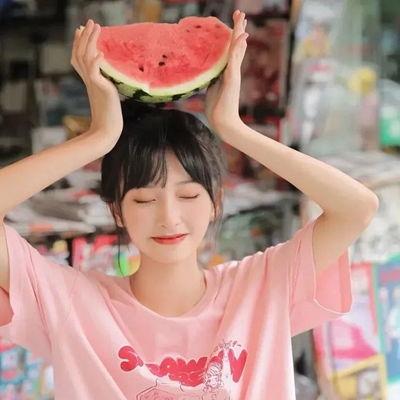 带你吃瓜的头像女,揭秘网红头像背后的故事