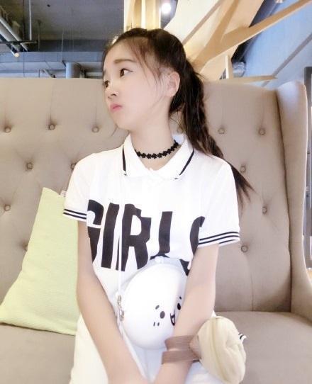 快手网红走,揭秘网络红人的魅力与影响力