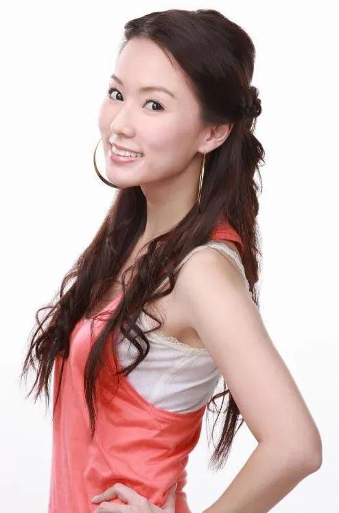 想看新加坡女明星,揭秘新加坡女明星的魅力风采