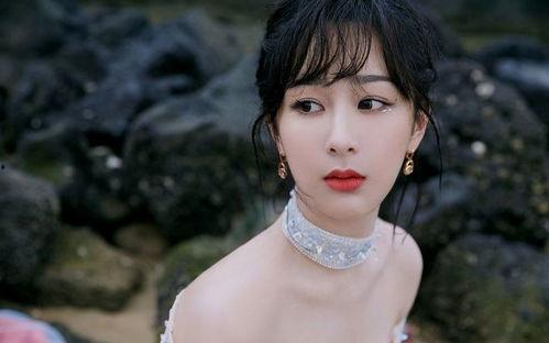 杨紫娱记爆料最新消息视频,揭秘娱乐圈幕后真相